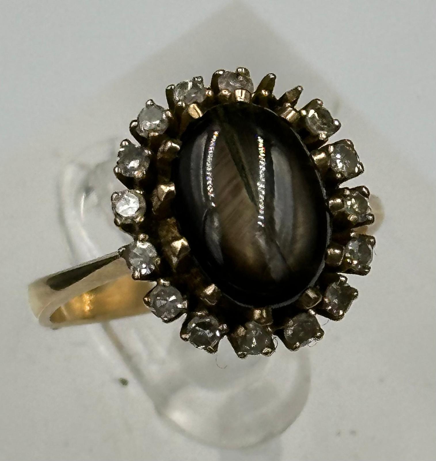 A gold tigers eye ring with diamonds AF SIze M - Image 3 of 3