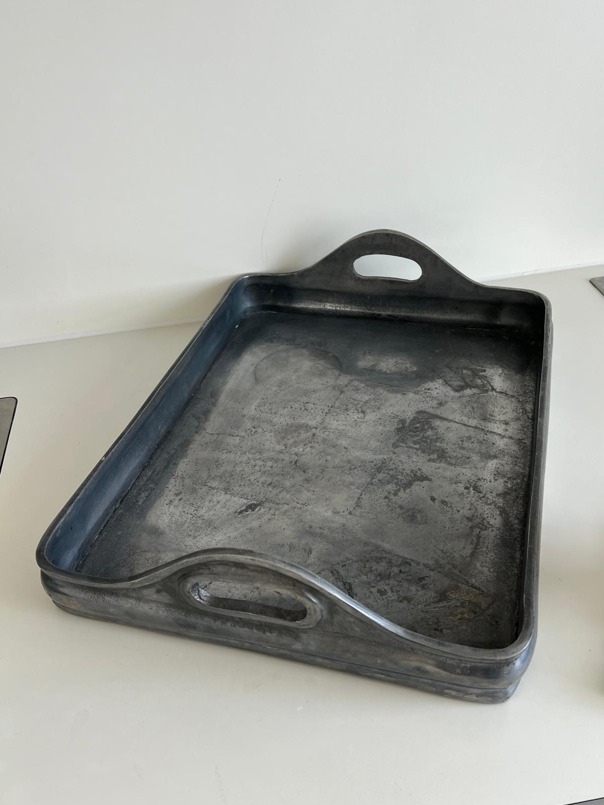 A Distressed galvanized deep tray (47cm x 35cm)