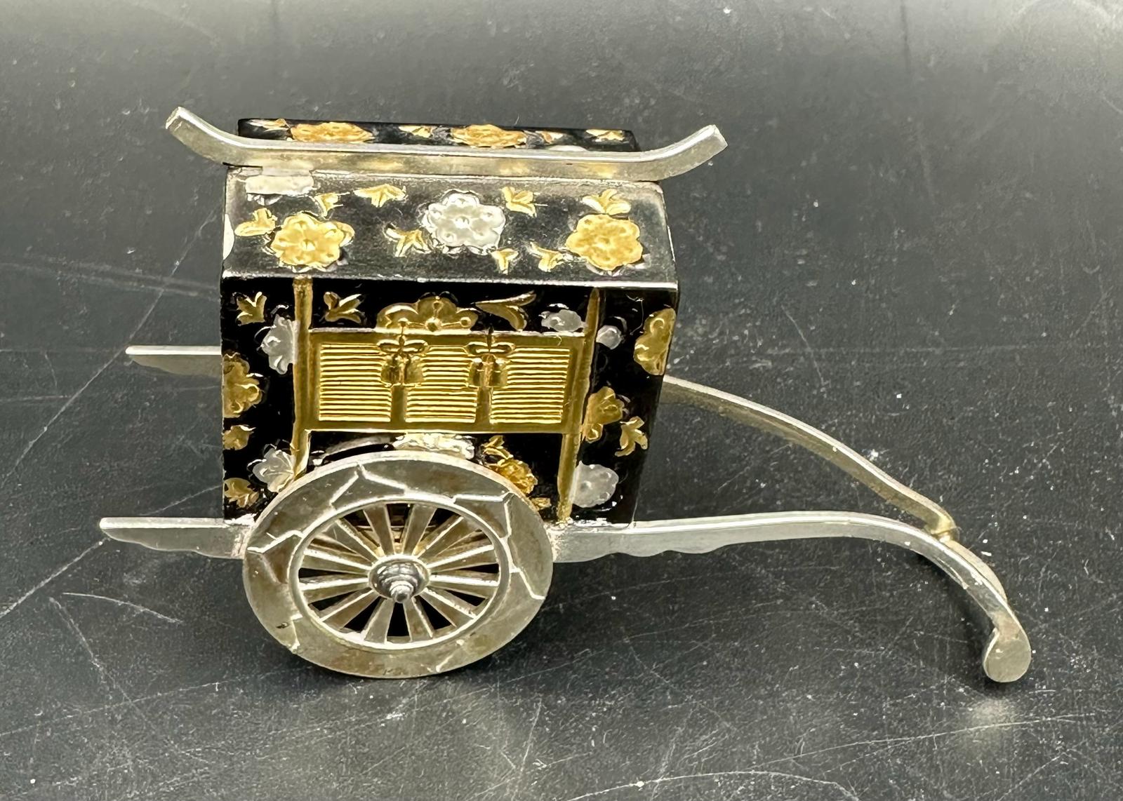 Two ornamental sterling silver miniature Chinese carriages - Image 4 of 4