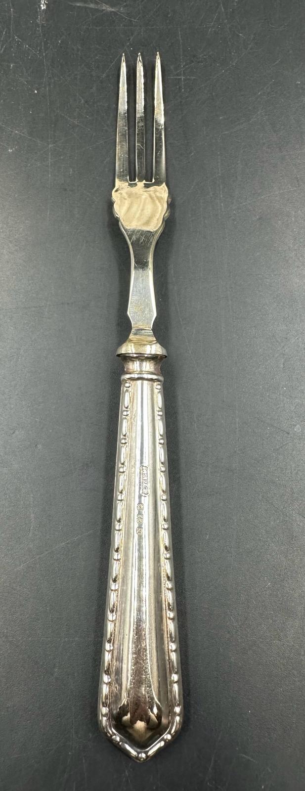 A cased set of six dessert forks and knives with silver handles by Raeno Silver Plate Co Ltd, - Image 5 of 5
