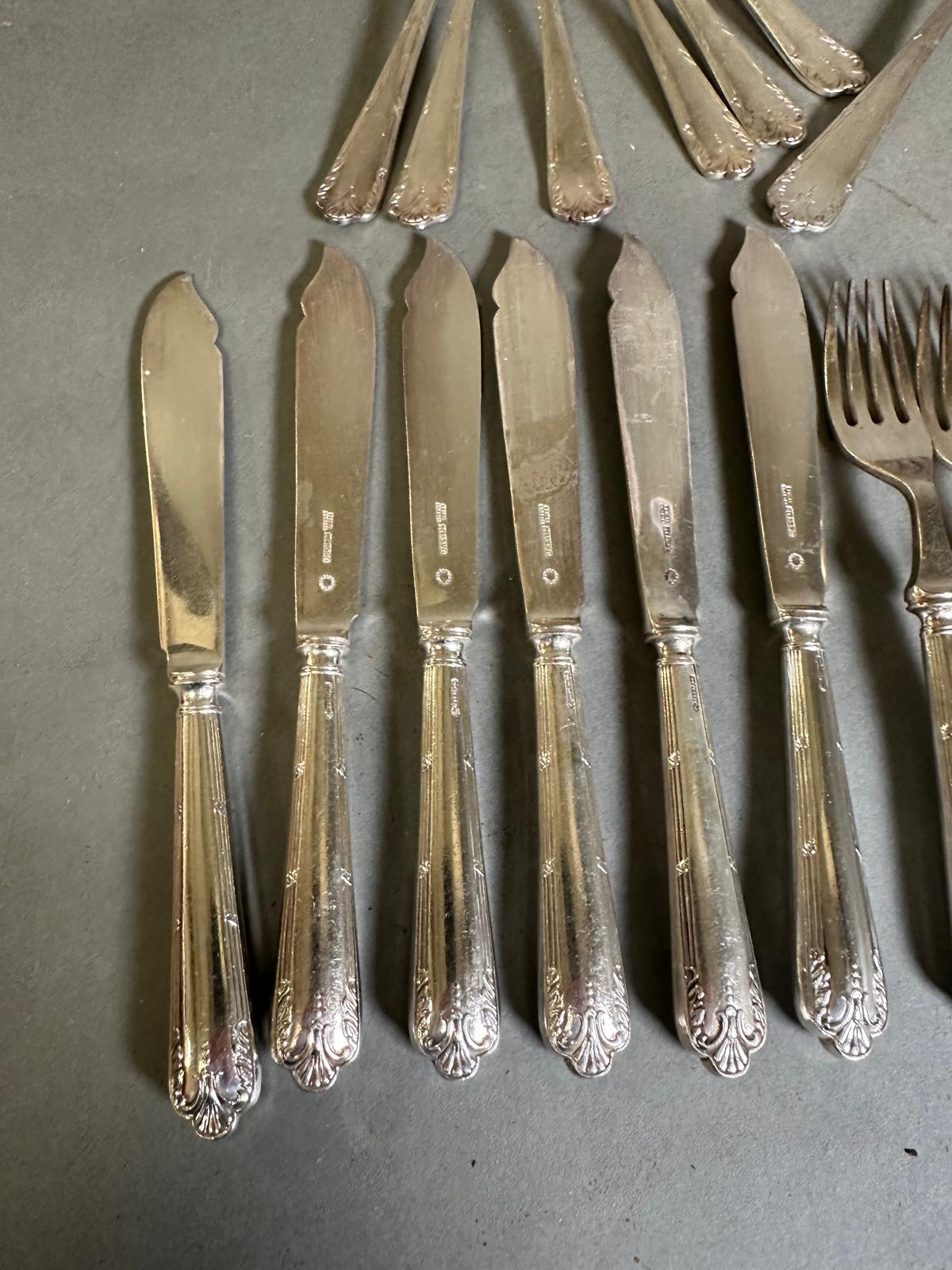 A Garard & Co six place setting silverplated cutlery service in original box. - Image 2 of 7