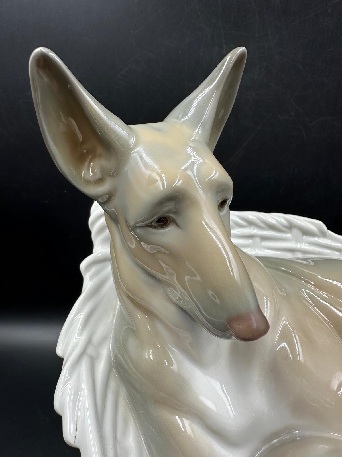 A Lladro figure of a German Shepherd with puppy number 4731 - Image 2 of 4