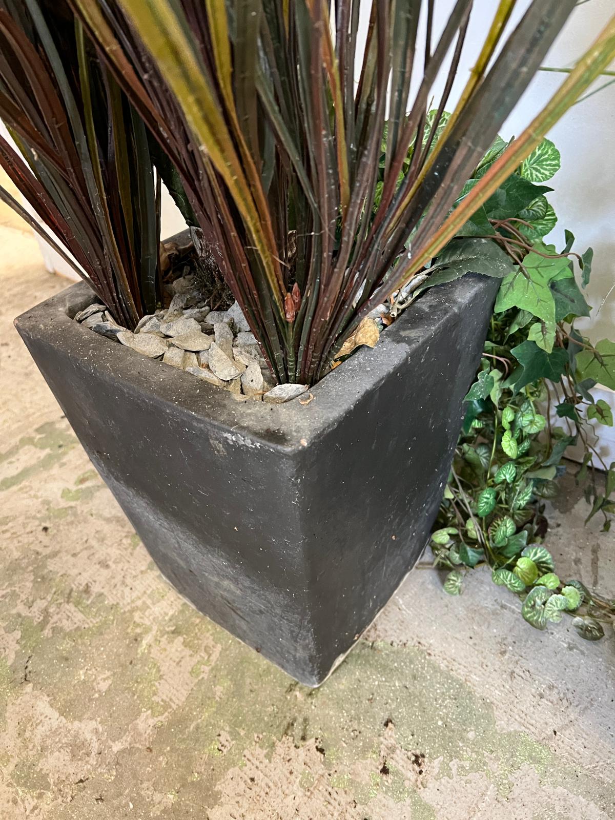 Two garden planters with faux perennial plants (H35cm) - Image 3 of 3