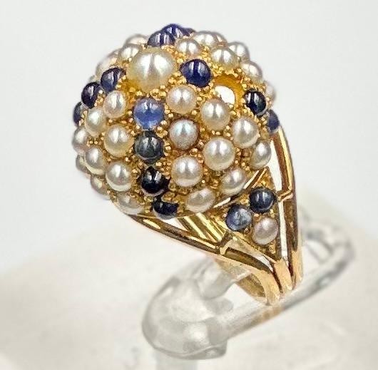 An Arabian gold sapphire and seed pearl cocktail ring, approximate total weight 8.4g - Image 5 of 5