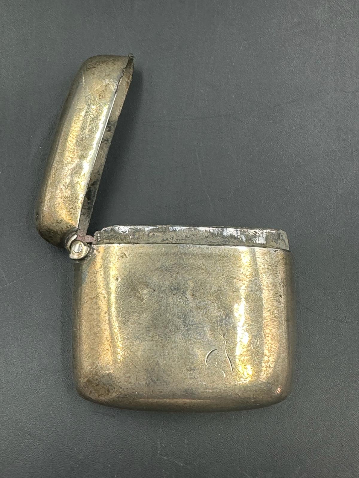 A hallmarked silver vesta case, rubbed hallmarks - Image 3 of 3