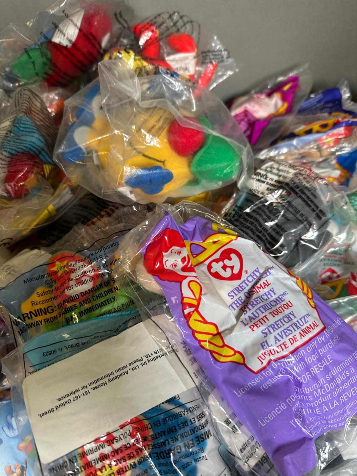 A large quantity of collectable MacDonalds happy meal beanie babies - Image 4 of 6