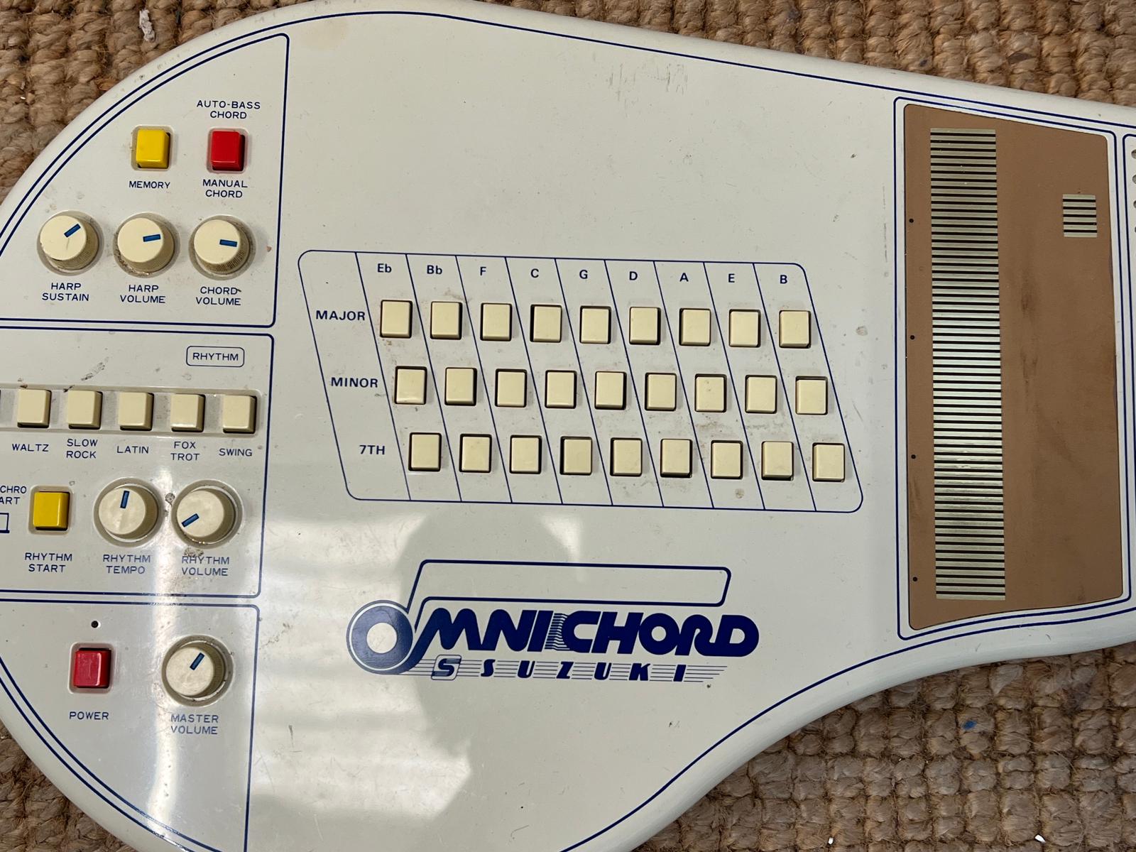 Omnichord Suzuki series No 045711 electronic musical instrument 1980's - Image 2 of 4