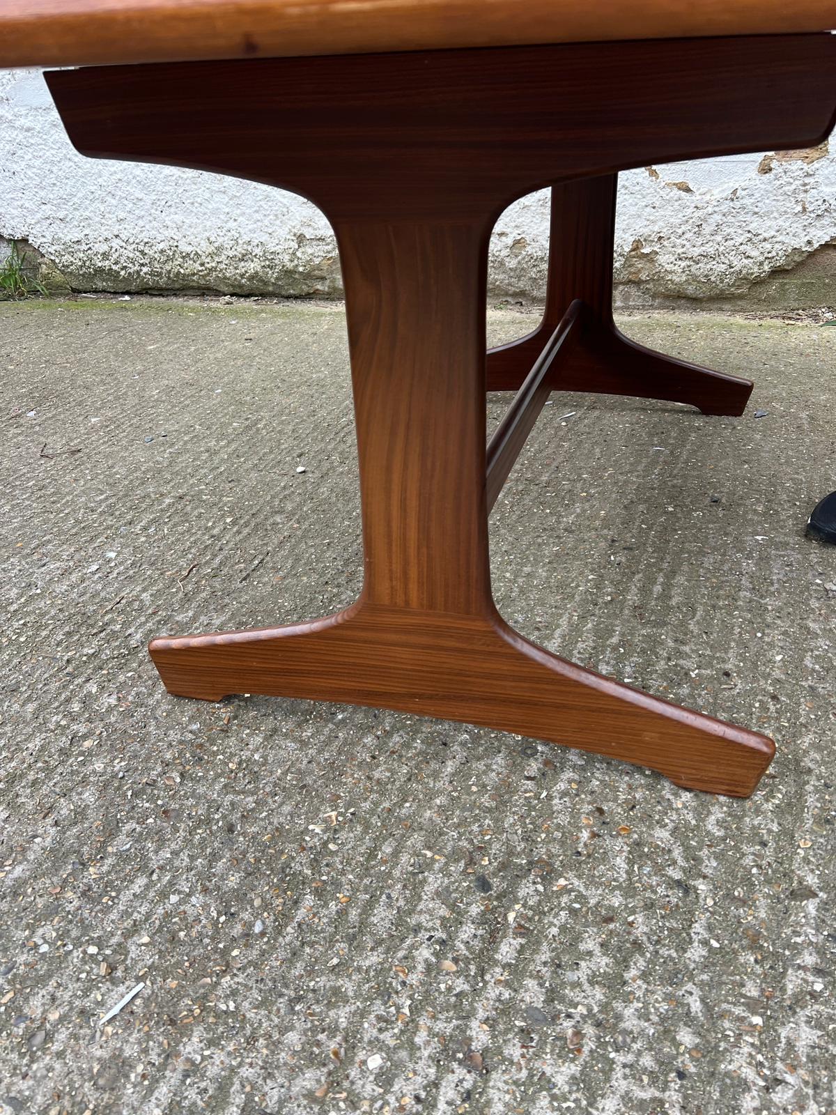 An extending teak dining table by Vanson along with the Vanson for Heals eight chairs whit black - Image 8 of 15