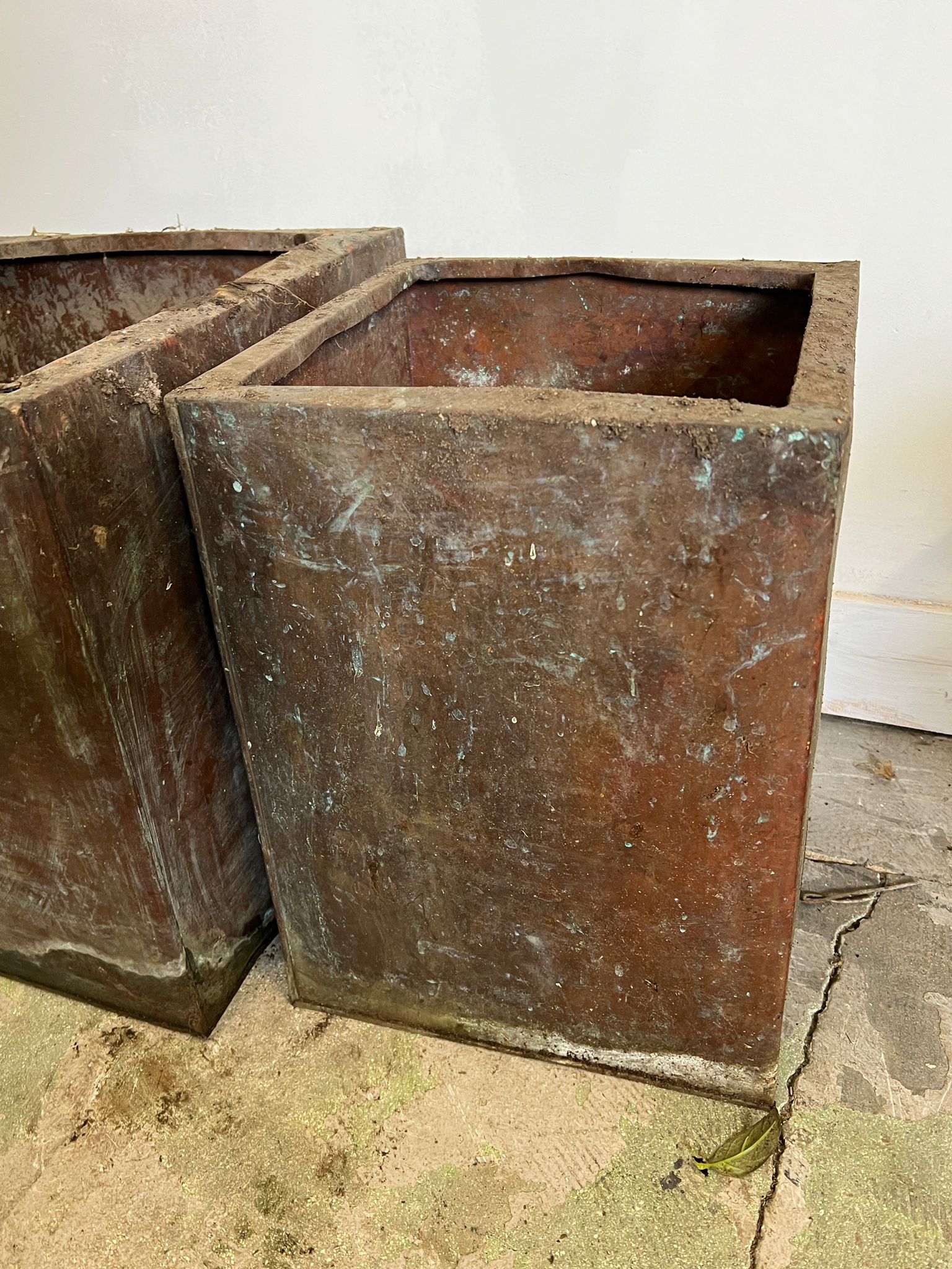 Three square copper planters (Largest H40cm SQ40cm, smallest H31cm SQ31cm) - Image 2 of 6