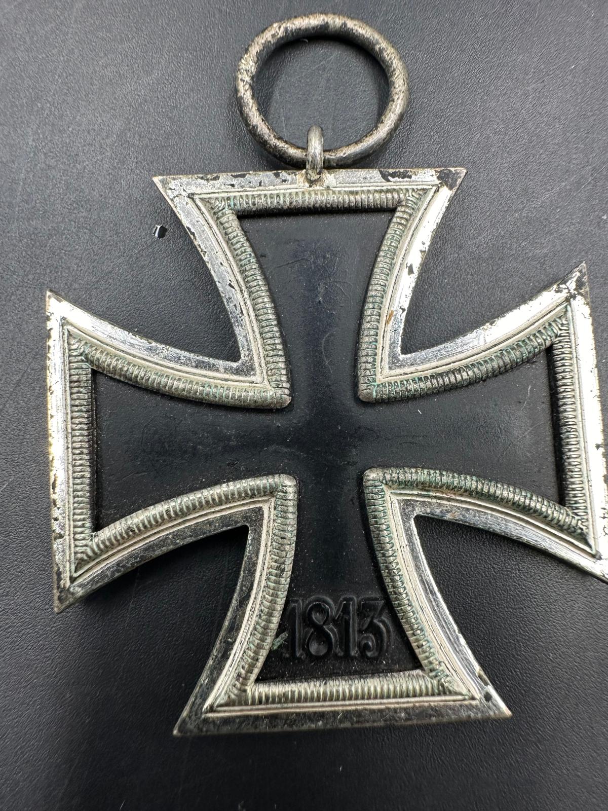 A WWII German 1939 Iron Cross medal, without ribbon. - Image 2 of 3