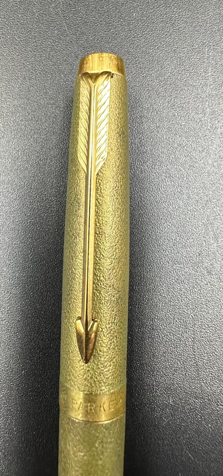 A boxed limited edition R M S Queen Elizabeth Parker fountain pen 2089/5000 - Image 2 of 5