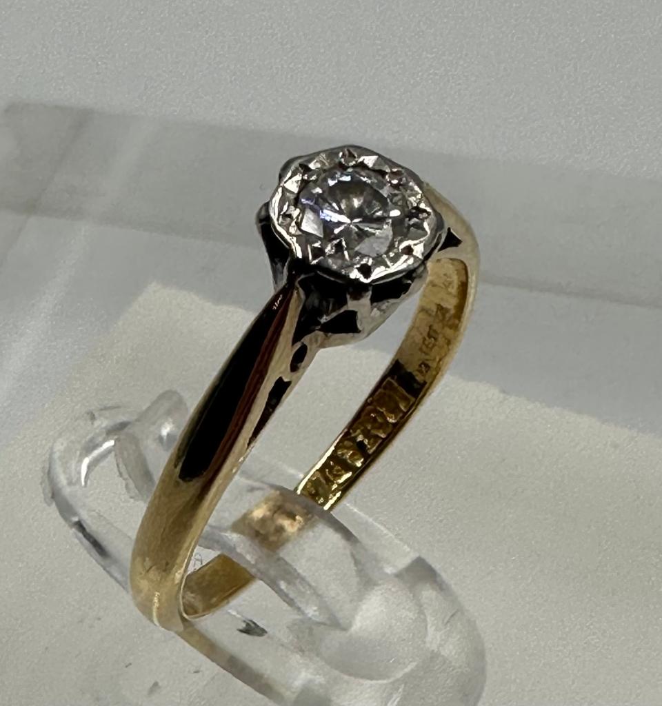 An 18ct yellow gold and platinum set diamond ring, approximate size J1/2 - Image 4 of 5
