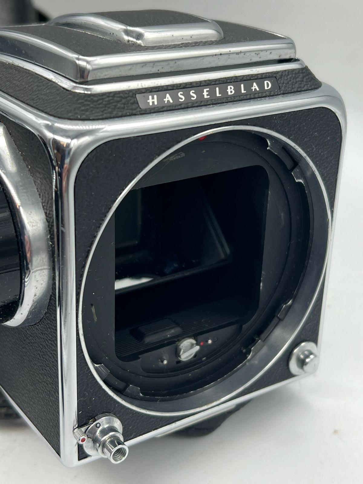 Hasselblad camera 500 C/M and a Carl Zeiss planar by Hasselblad of Sweden high quality specialist - Image 7 of 11