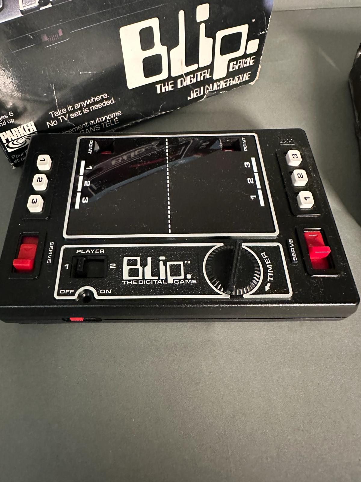 A vintage Blip digital game and a cased Rockwell calculator - Image 2 of 3