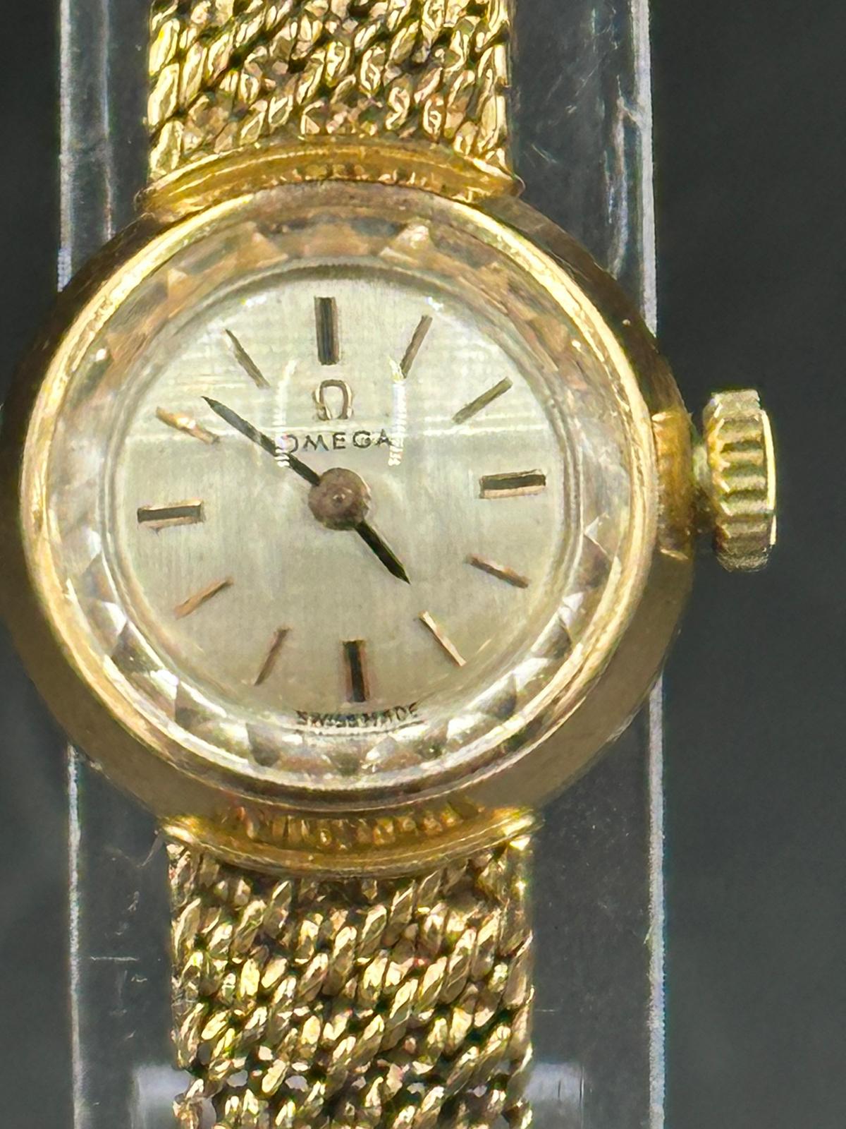 An 18ct gold Ladies Omega watch with an approximate total weight of 27.1g - Image 3 of 4