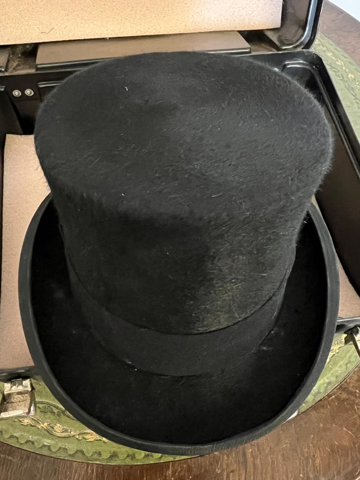 A boxed/cased top hat by Jolliffe size 7 1/8 - 58 - Image 3 of 4
