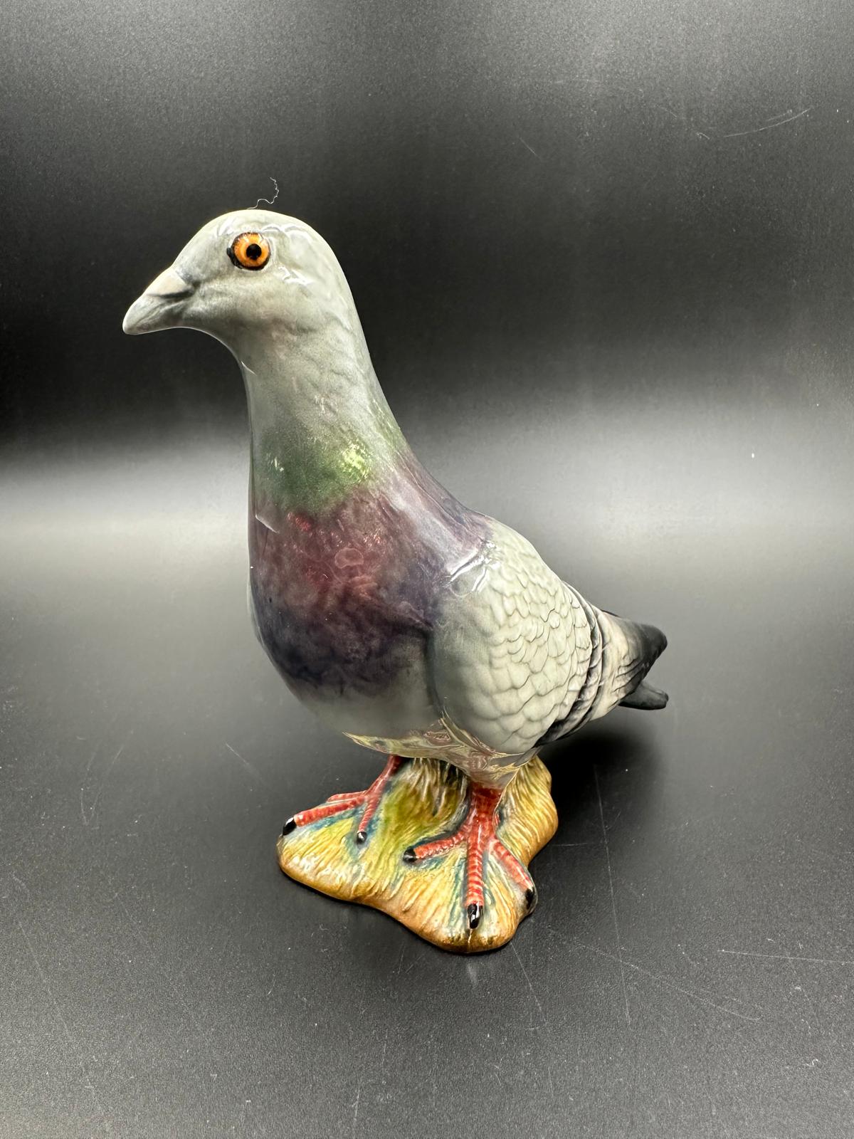 A Beswick figure of a pigeon. No 1383 - Image 2 of 4
