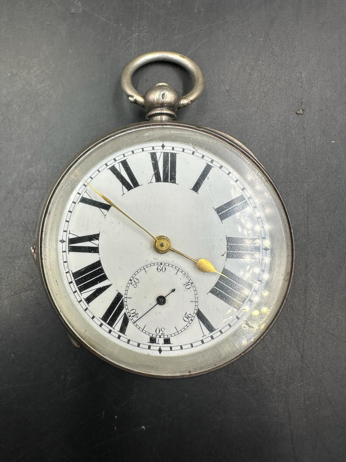 A gentleman's silver cased open face pocket watch - Image 4 of 6