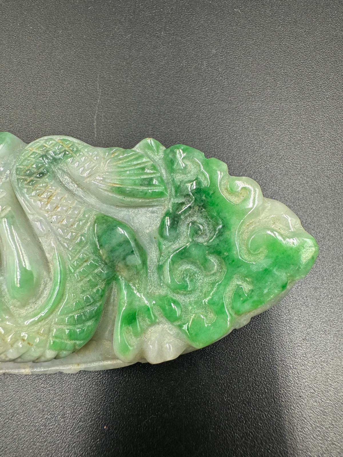 A Chinese jade carved pendant, approximate weight of 74g - Image 3 of 4