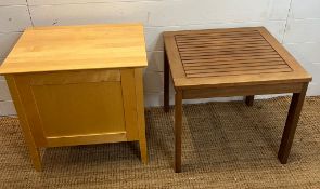 A storage box on legs and a wooden garden table (H45cm Sq50cm)