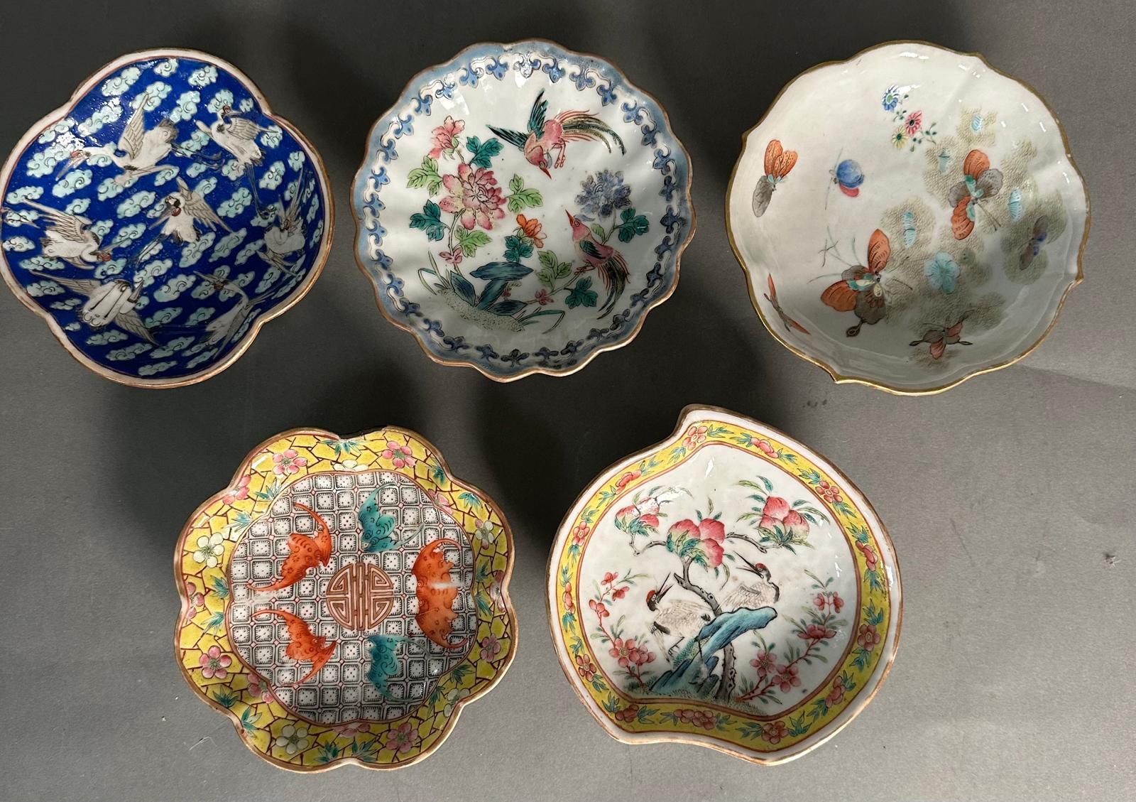 A selection of five antique Chinese bowls on a stem foot - Image 13 of 16