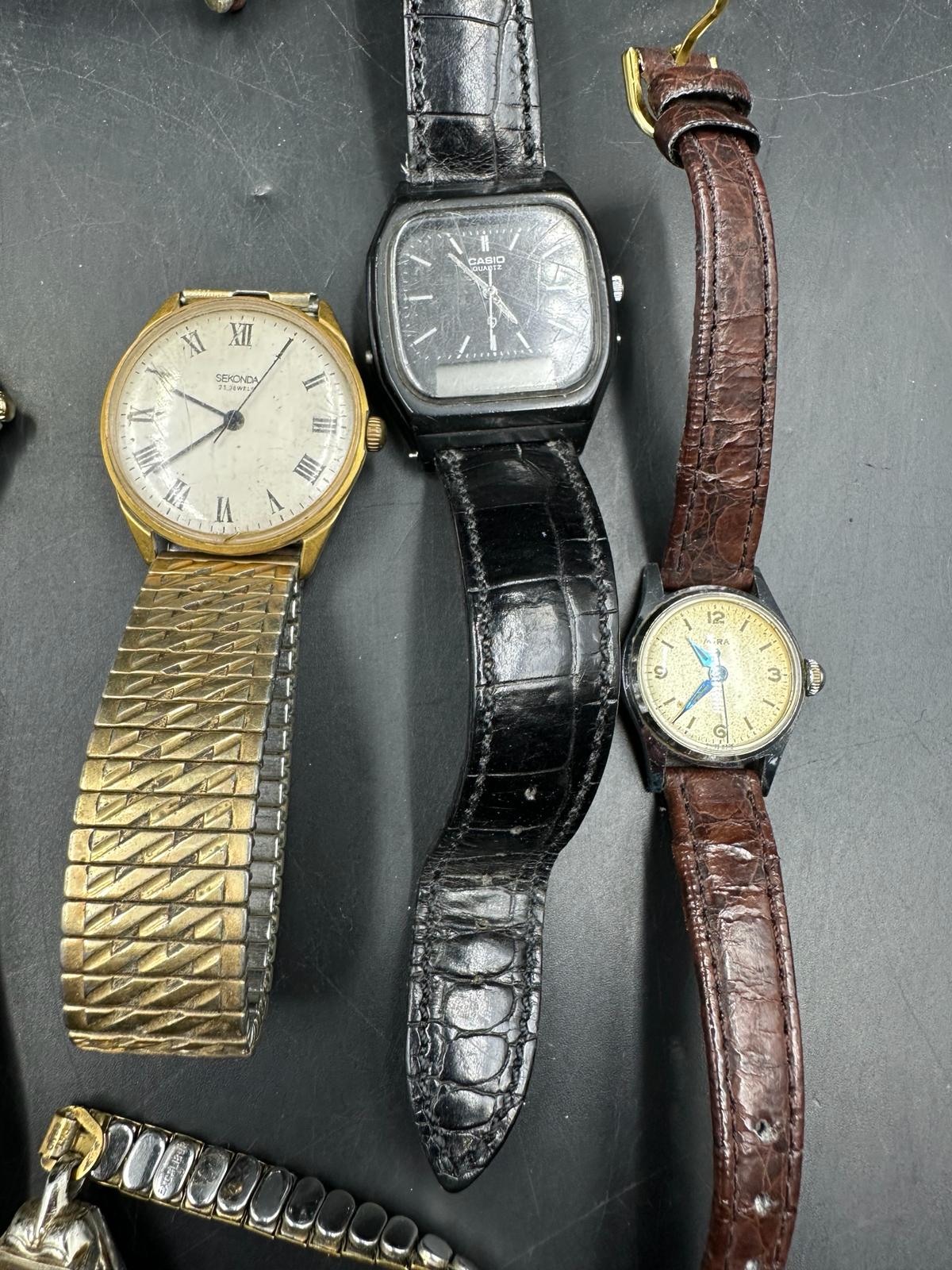 A selection of ladies and gentleman's wrist watches to include Tissot, Sekonda and Casio - Image 10 of 10