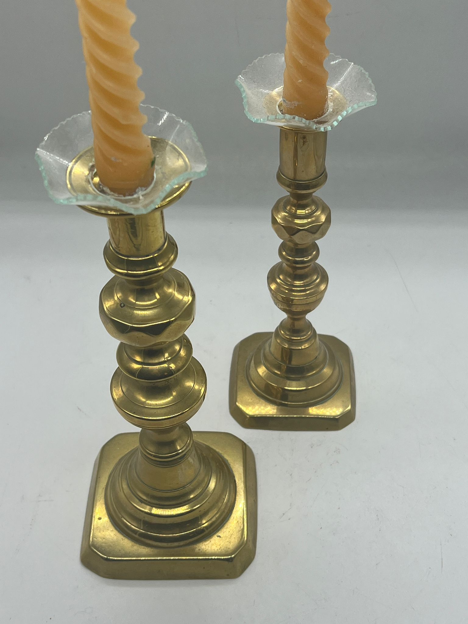 A pair of brass candlesticks with glass finials - Image 2 of 3