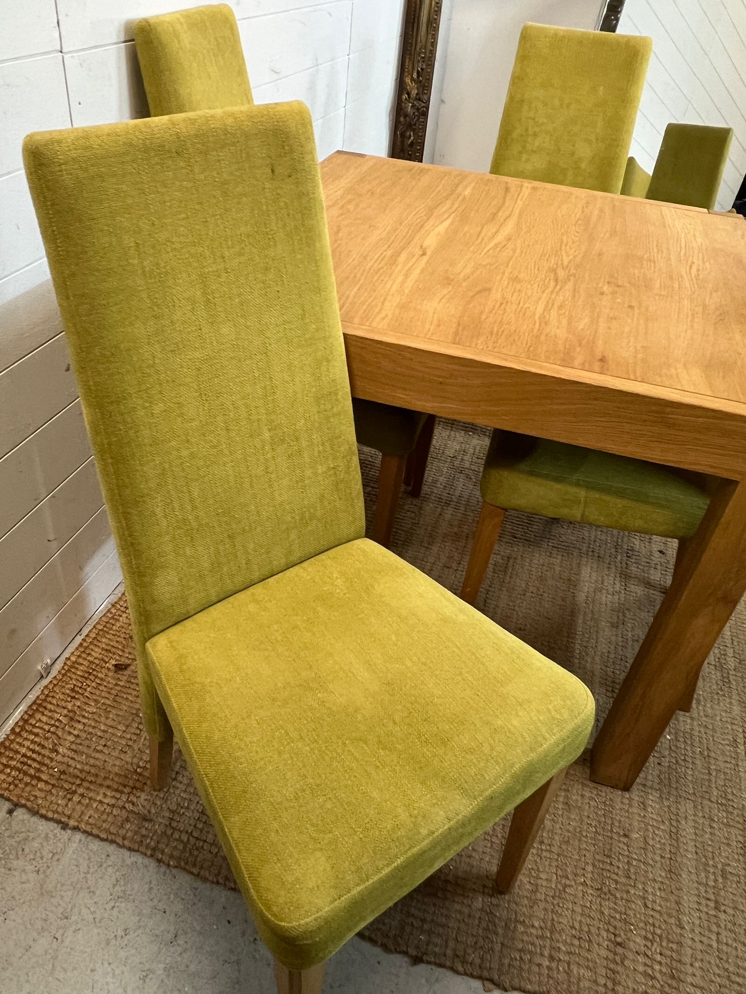 A light oak dining table and four lime green chairs (H75cm Sq85cm) - Image 2 of 6