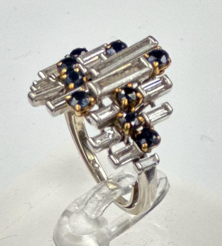 A vintage sapphire baguette cut diamond cocktail ring, diamond 1.2ct and sapphire 0.25ct, untested - Image 4 of 7