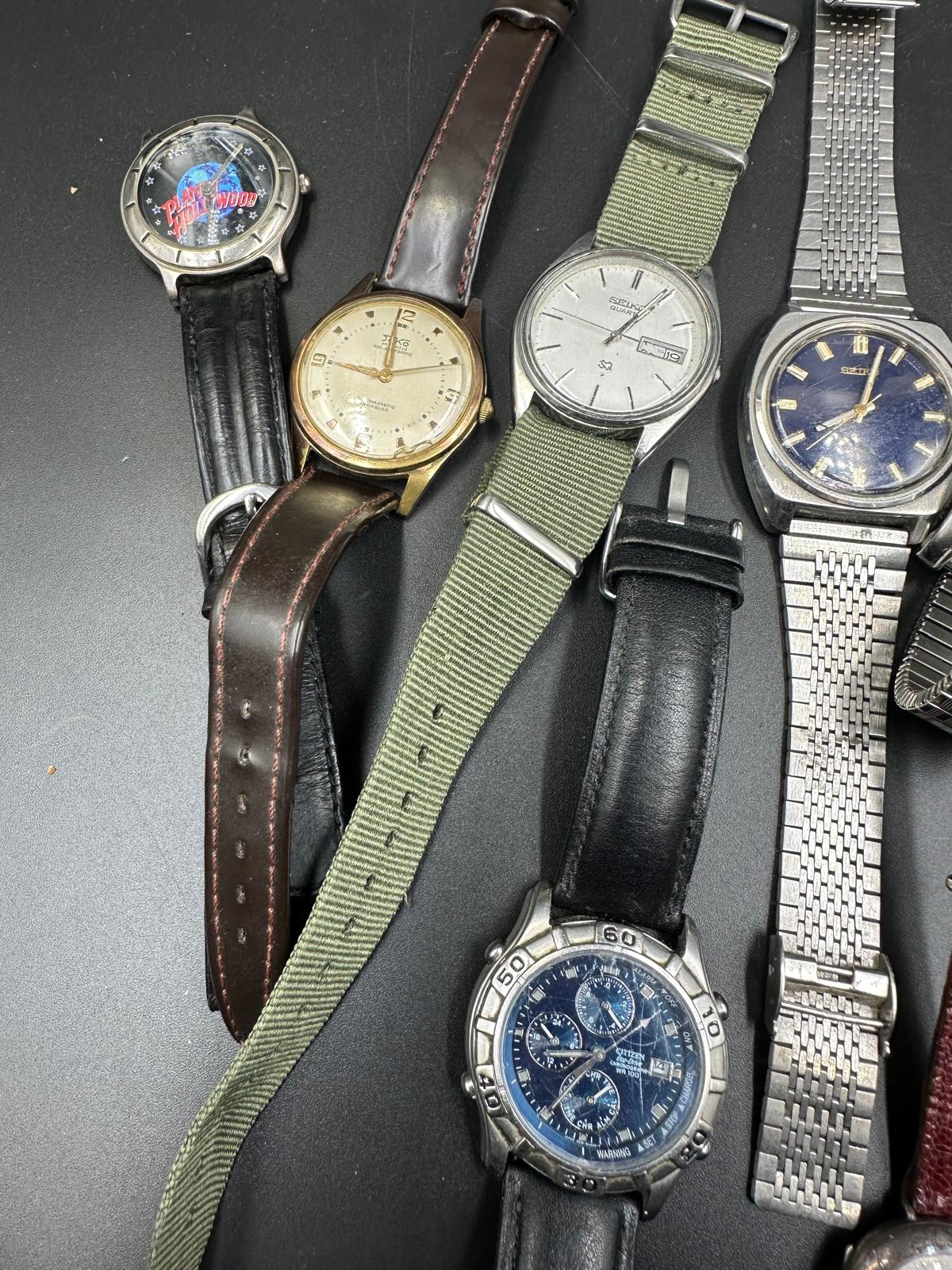 A selection of ten various wristwatches makers to include Seiko, Citron, Slazenger, Citizen etc. - Image 2 of 5