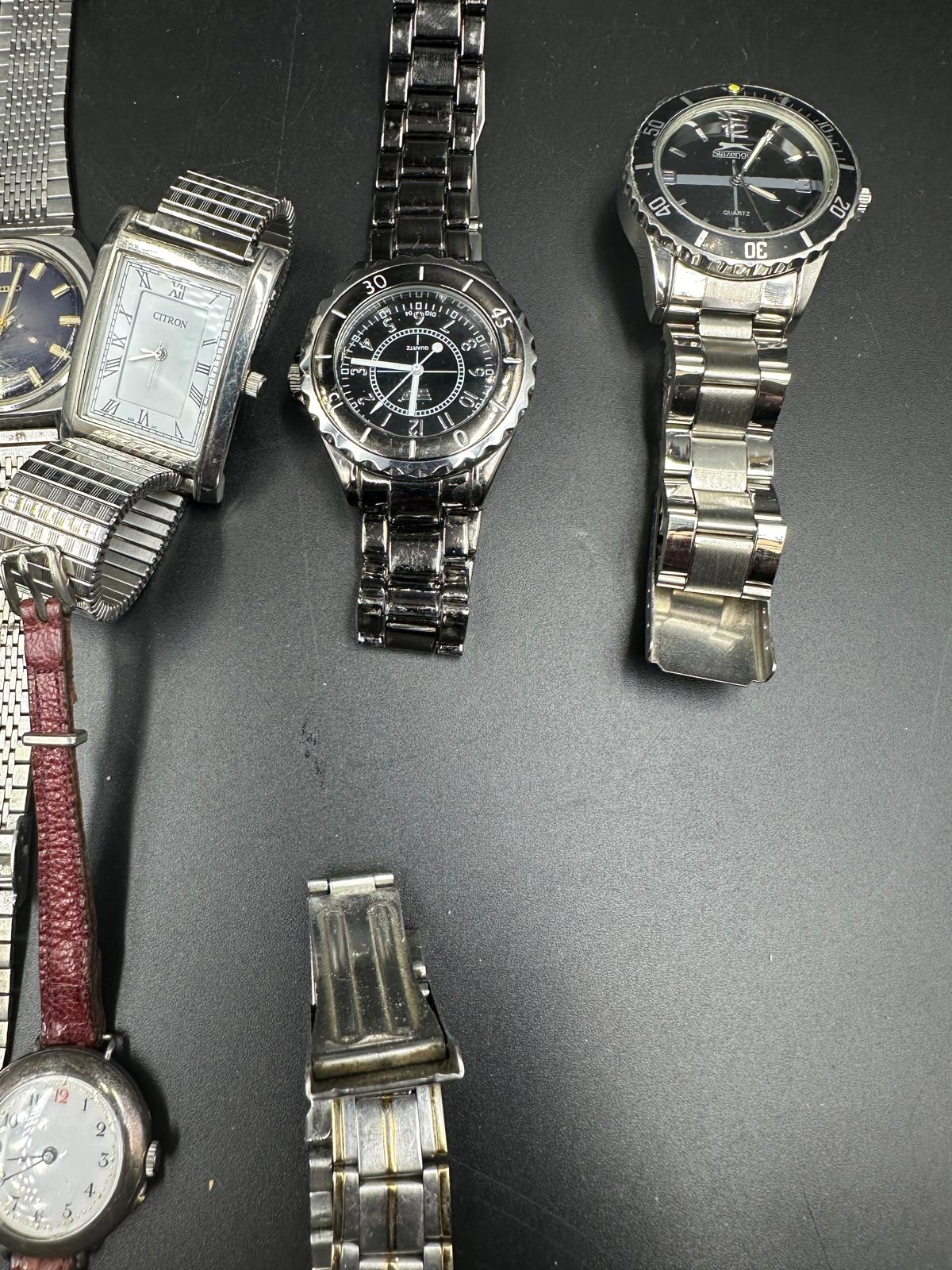 A selection of ten various wristwatches makers to include Seiko, Citron, Slazenger, Citizen etc. - Image 5 of 5