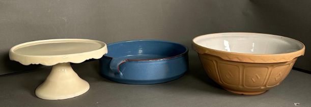A selection of ceramic kitchenware to include a Mason Cash and Co mixing bowl, a cake stand and a