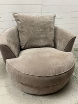 A grey cuddle chair (SH43cm W101cm D101cm)