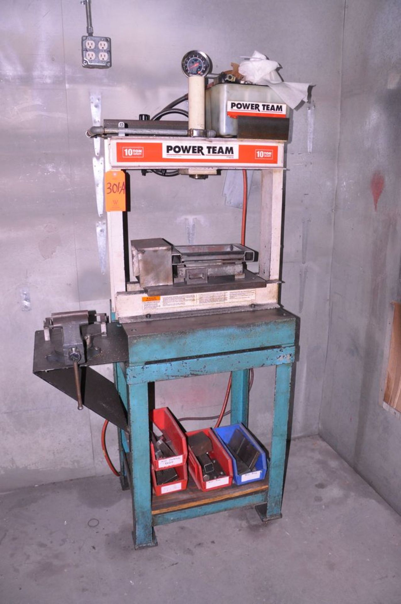 Power Team 10-Ton H-Frame Press, S/N: 30AK717558 (2007); with 4-1/2 in. Bench Vise - Image 2 of 7