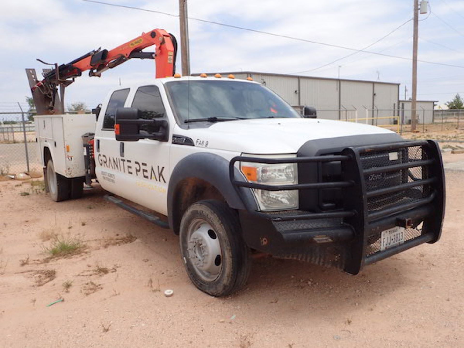 2015 Ford F-450 XL Super Duty Quad Cab Service Truck, VIN: 1FD0W4HTXFEB57093; 4 x 4, with Power - Image 3 of 43