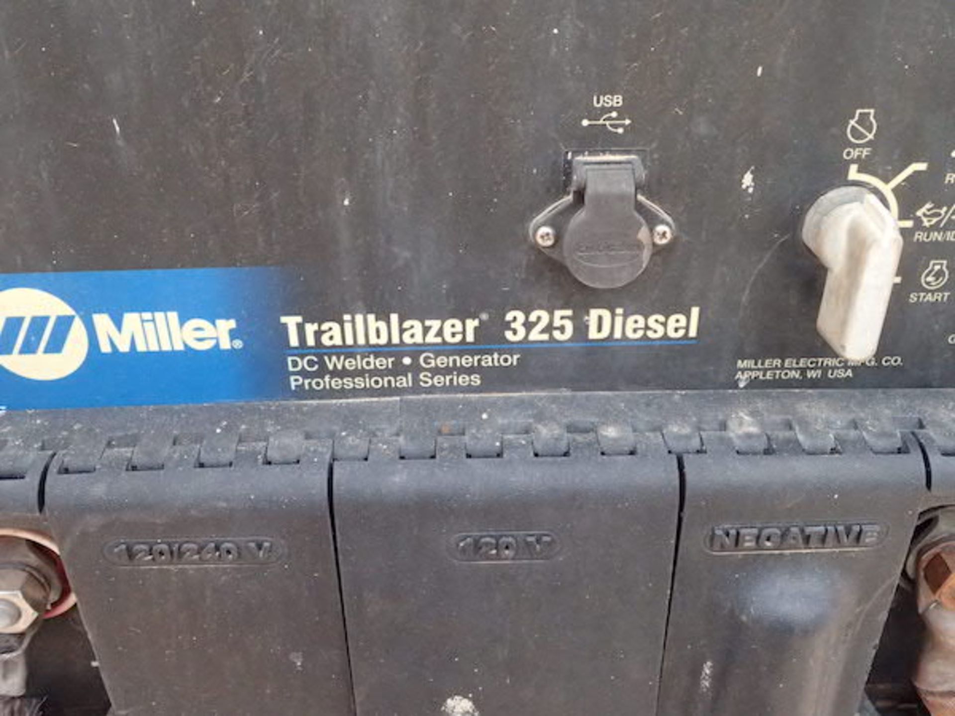 Miller Trailblazer 325 Diesel DC Welder/Generator, S/N: MH370044R (2017); Mounted on Single Axle - Image 15 of 17