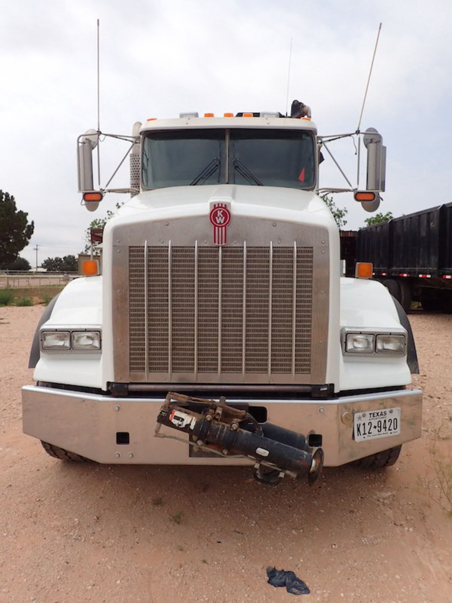 2014 Kenworth Model T800 Tandem Axle Truck Tractor, VIN: 1XKDD40X8EJ418824; with Cummins 15L 400- - Image 3 of 49