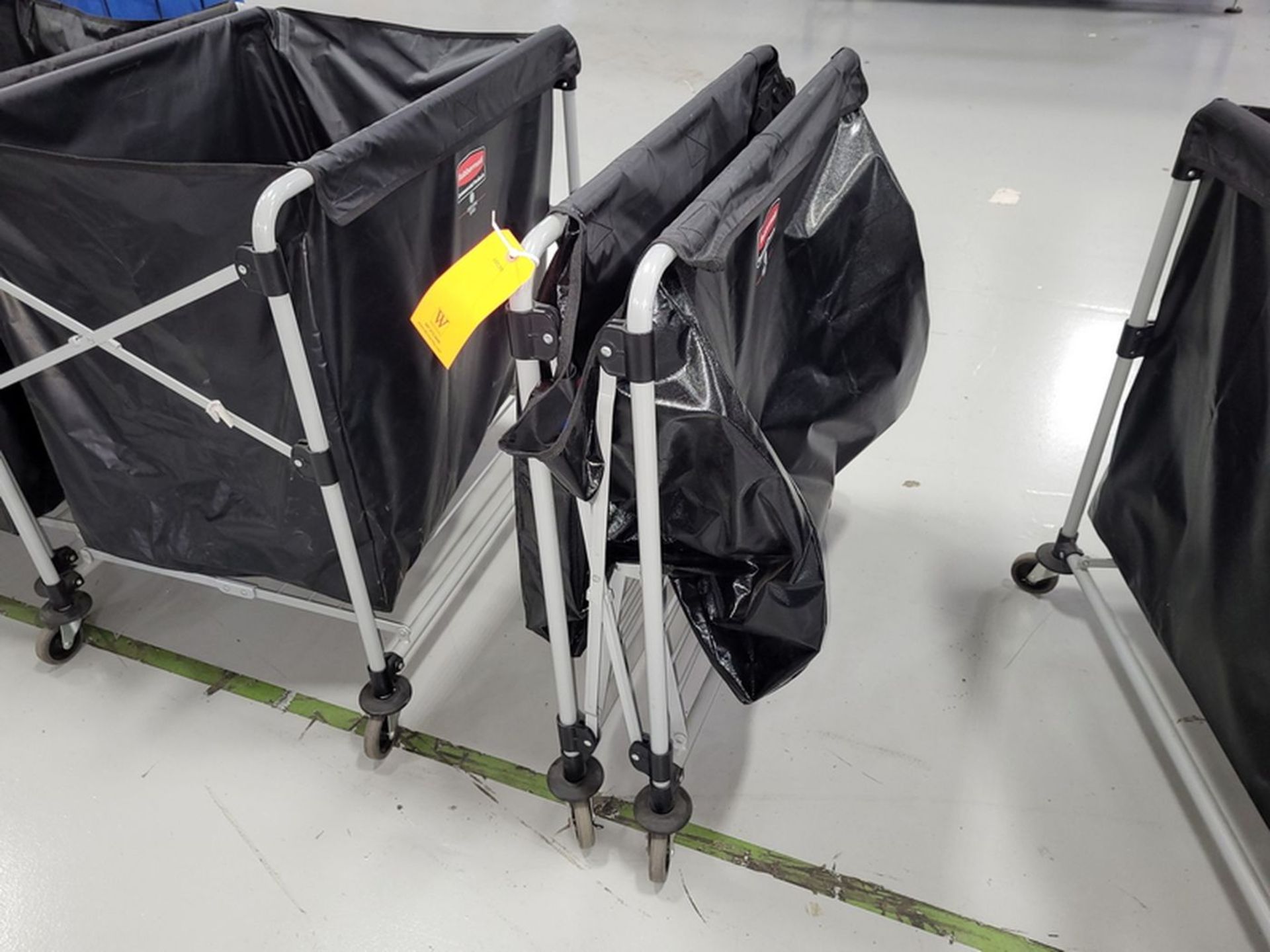 Lot - (4) Rubbermaid ES Series Collapsible Carts; - Image 4 of 4