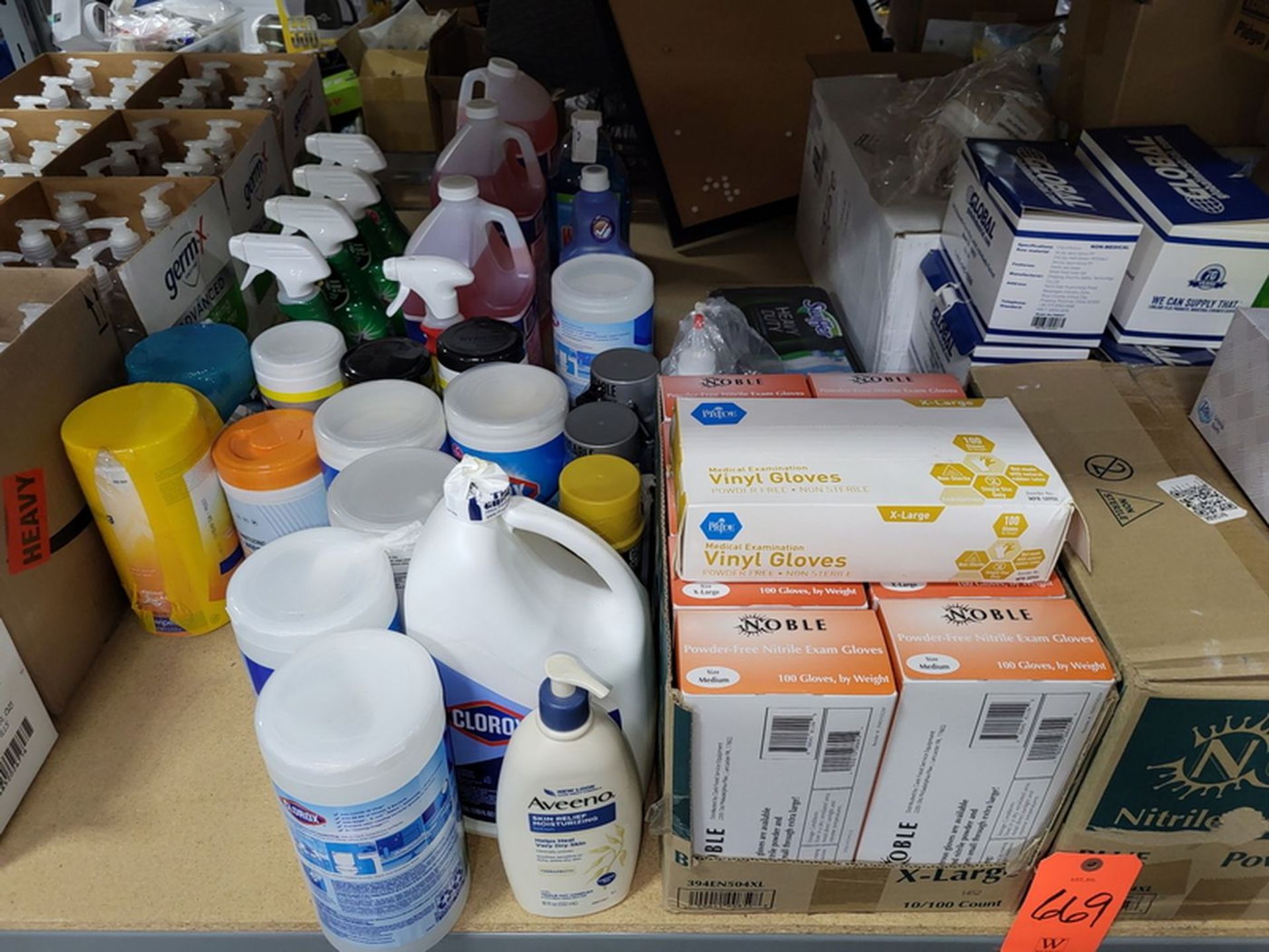 Lot - Assorted Cleaning Supplies; Includes Exam Gloves, Mop Heads, Paper Towels, Hand Sanitizer, - Image 5 of 6