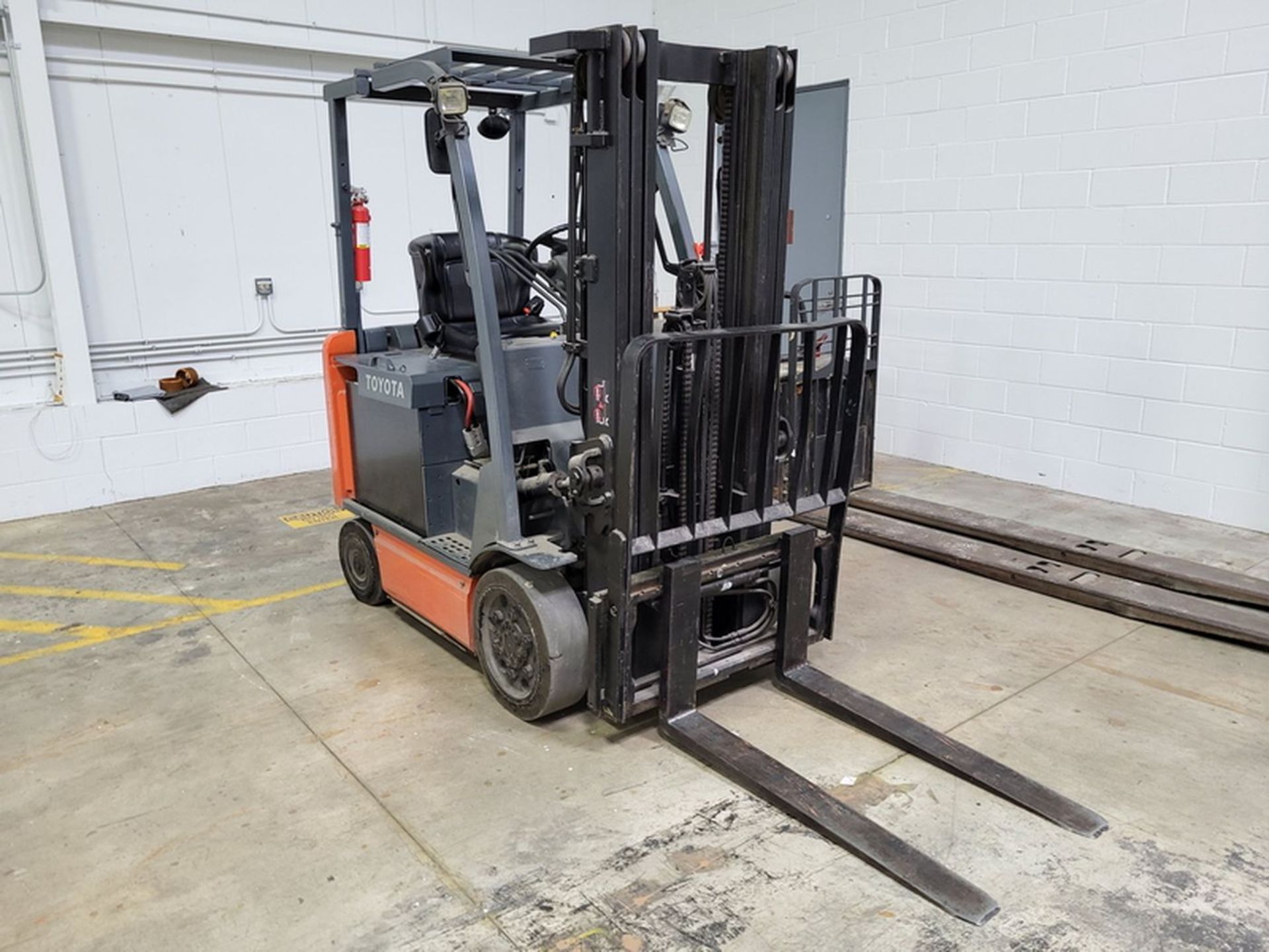 Toyota 4,400 lb. Cap. Model 8FBCU25-COMP Electric Riding Fork Lift Truck, S/N: 67074; 36-Volt with - Image 2 of 8