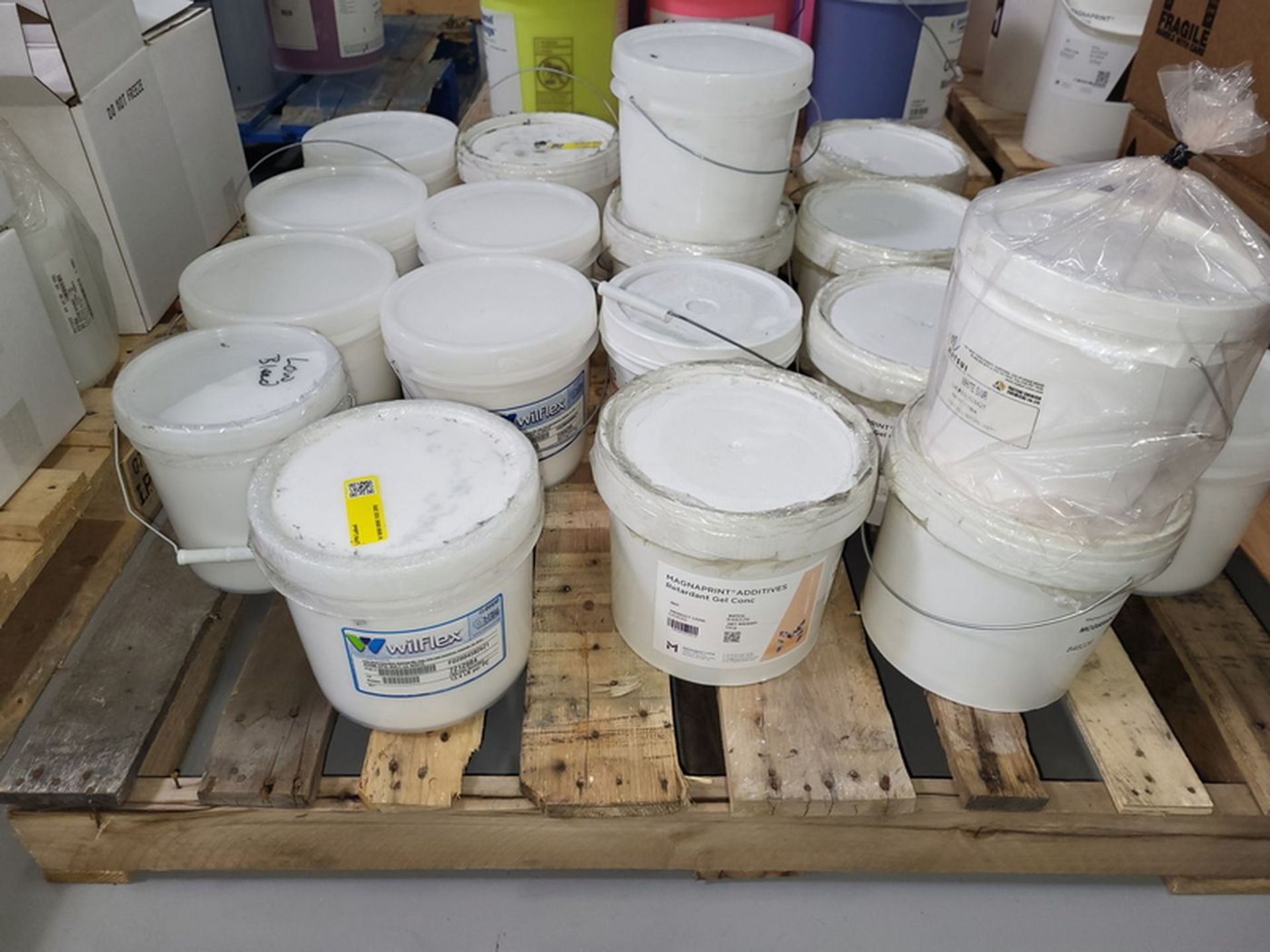 Lot - Assorted Unused Screen Print Chemicals; Includes Containers of Pure Photopolymer Emulsions, - Image 5 of 6
