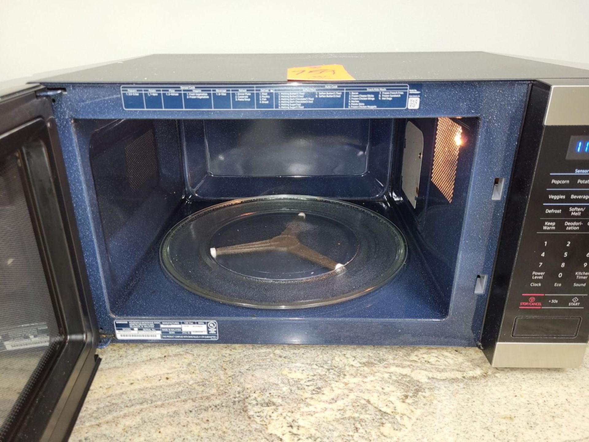 Samsung Microwave; - Image 2 of 2