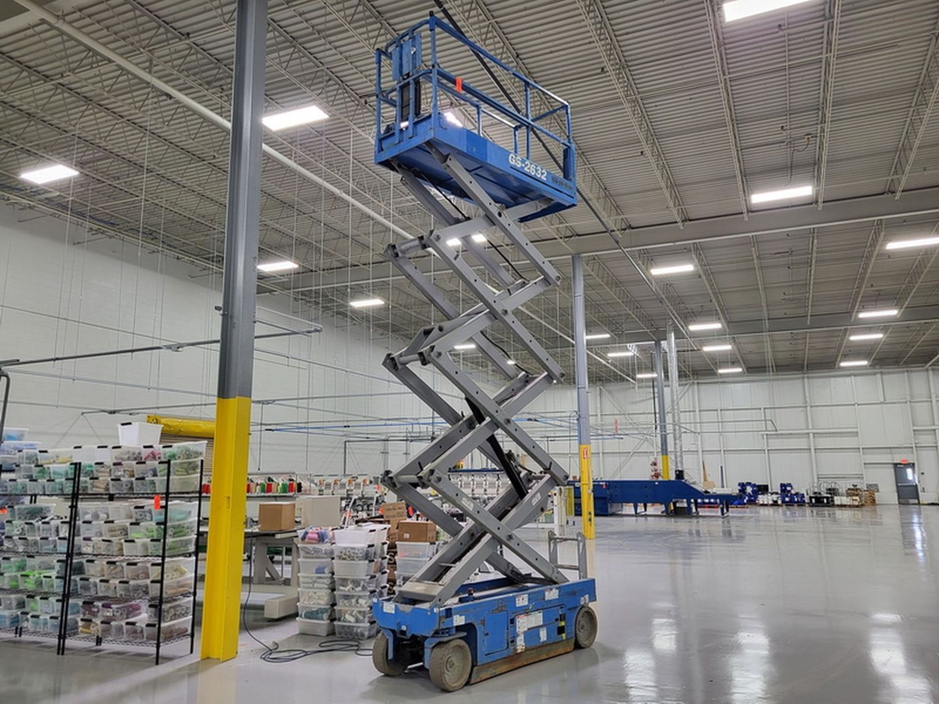 Genie 500 lb. Cap. Model GS-2632 Motorized Aerial Platform Lift, S/N: GS3212A-98412 (2012); (I.C. #: - Image 2 of 5