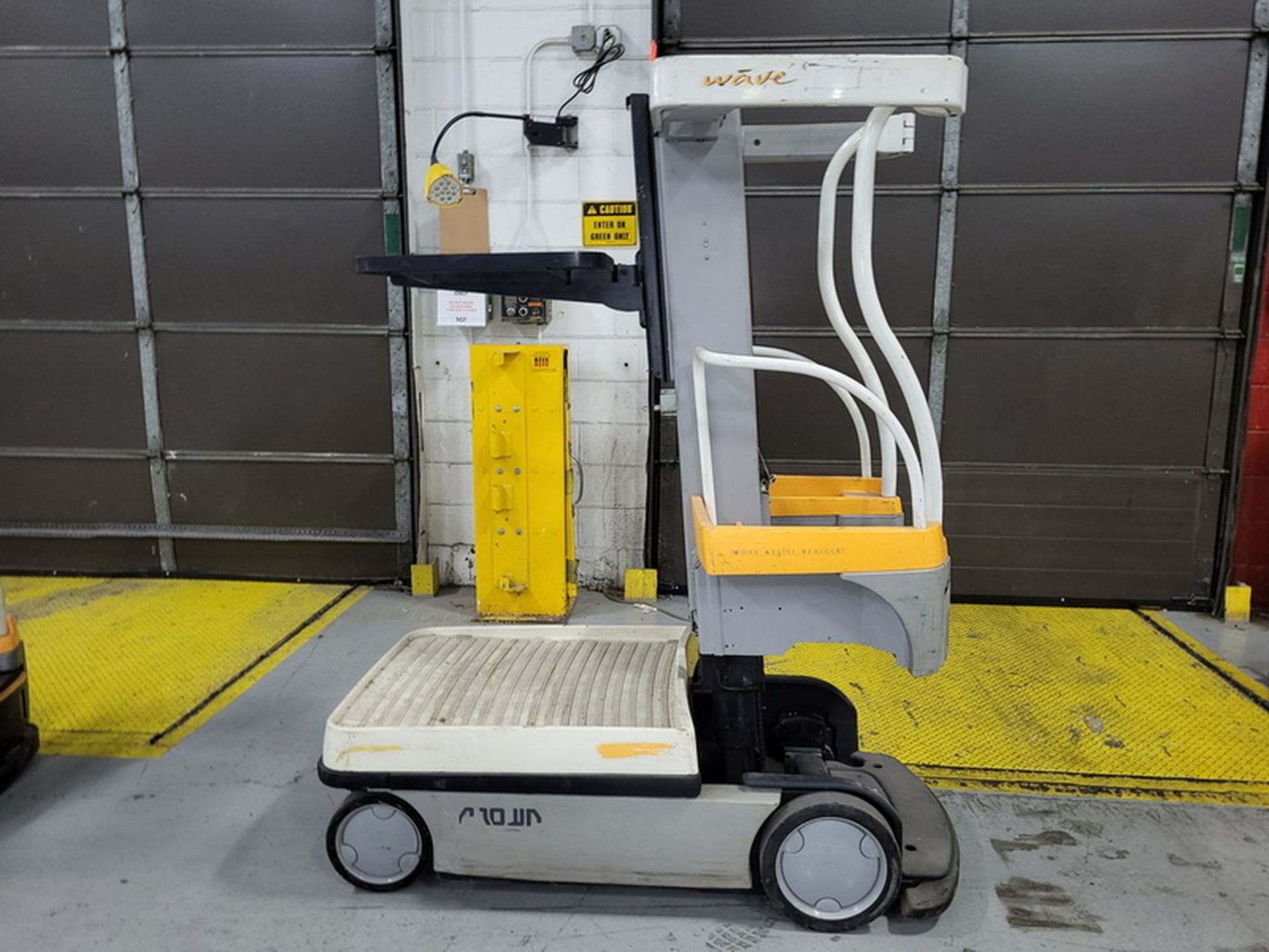 Crown 300 lb. Cap. Model WAV50-118 Electric Personal Wave Transporter (Work Assist Vehicle), S/N: - Image 4 of 8