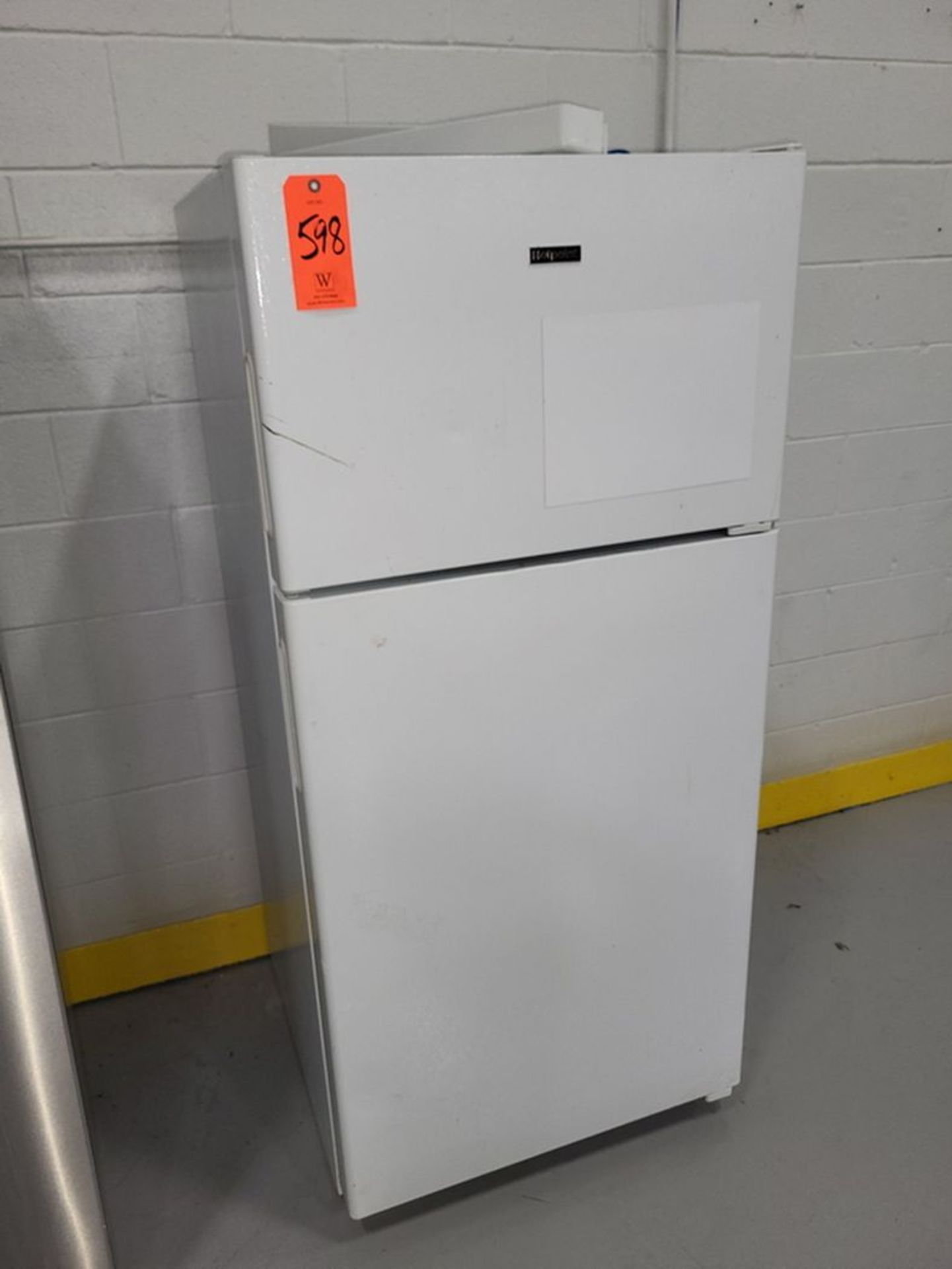 Hotpoint Shop Refrigerator/Freezer, S/N: DM753105; R-134a Refrigerant, 120-Volt