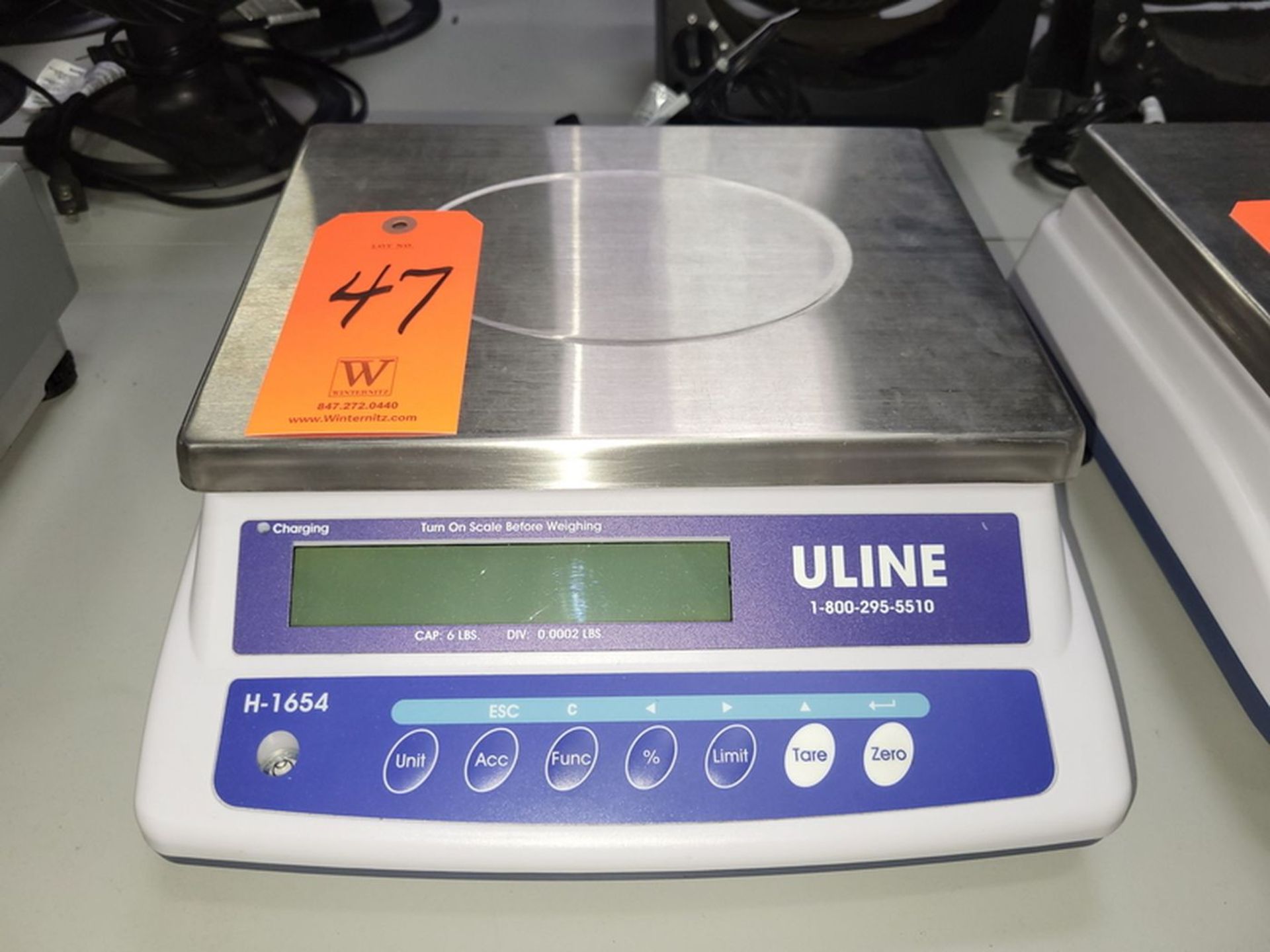 Uline 6 lbs. Cap. Div. 0.0002 lbs. Cap. Model H-1664 Bench-Top Digital Scale; (No AC Power Adapter)