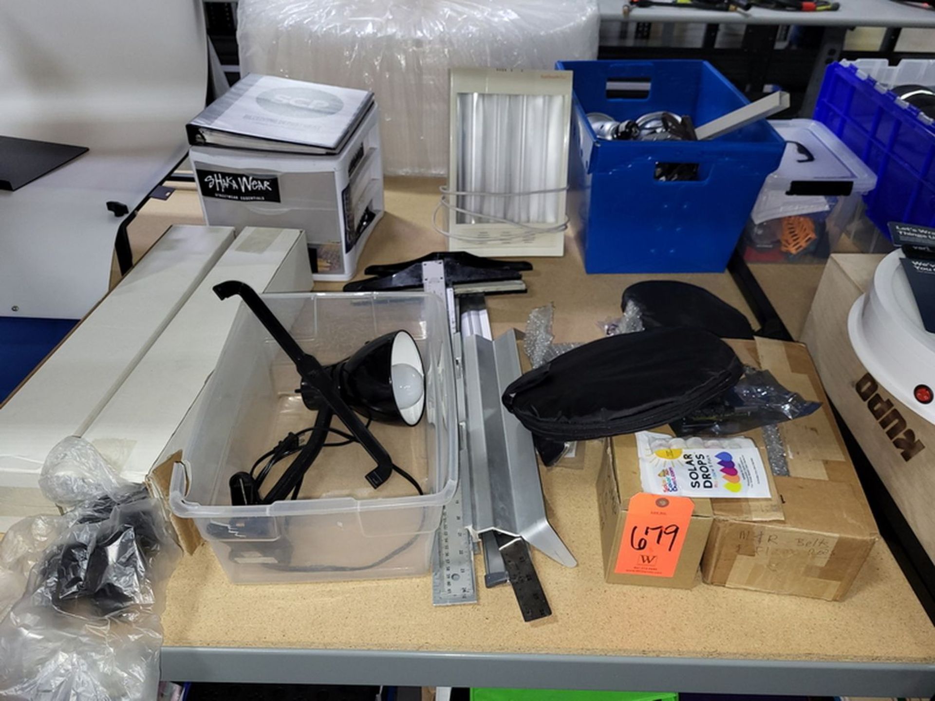 Lot - Assorted Studio Equipment; Includes Light Fixtures, Tri-Pods, Display Frames, on (2) Shelves - Image 6 of 6