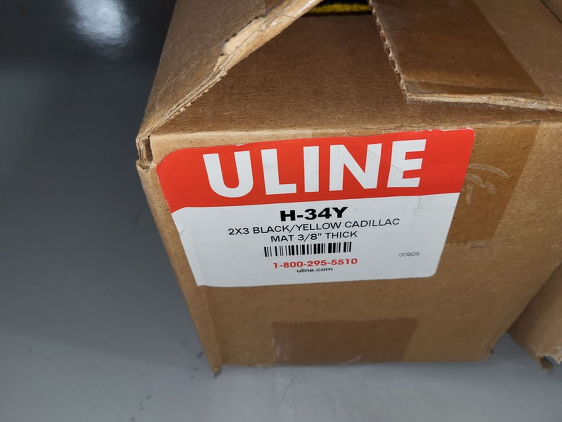 Lot - (2) Black/Yellow Safety Floor Mats, to Include: (1) Uline 3 ft. x 10ft. Model H-1327, and ( - Image 4 of 5