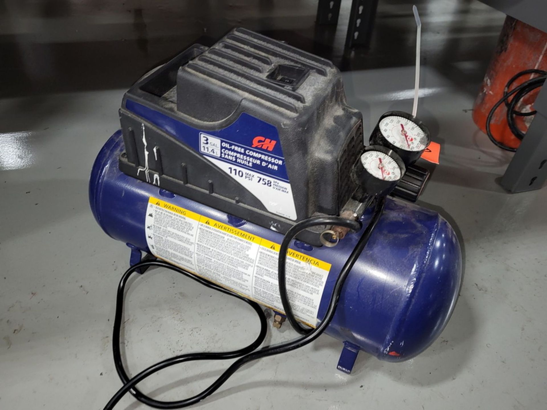 Campbell Hausfeld 3-Gallon Electric Oil-Free Air Compressor; 110 Max. PSI (Unit Powers On) (Gauge - Image 2 of 2