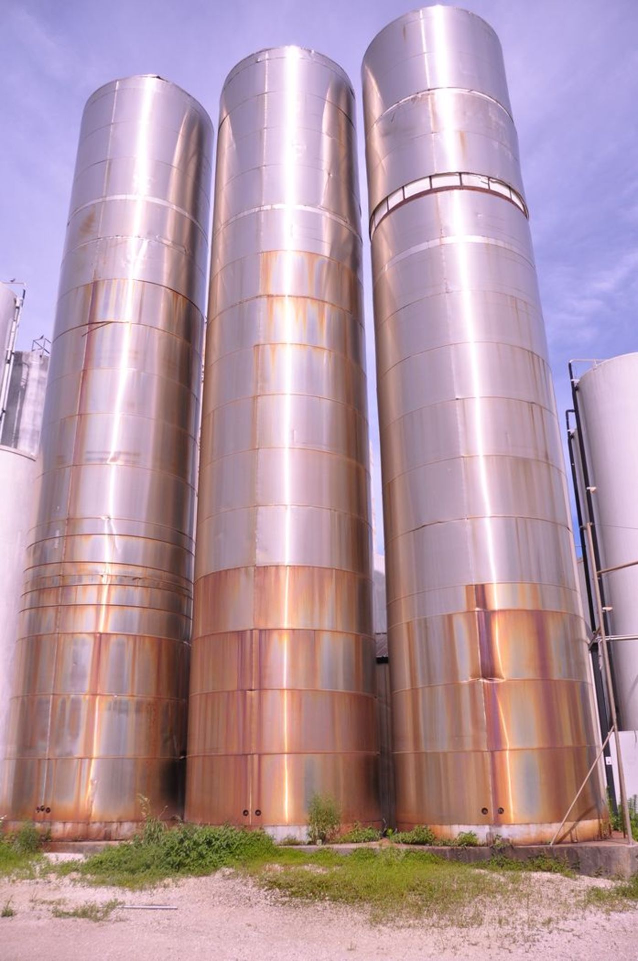 50,000 Gallon Vertical Stainless Steel Lined Insulated Silo; with Stainless Steel Clad Exterior,